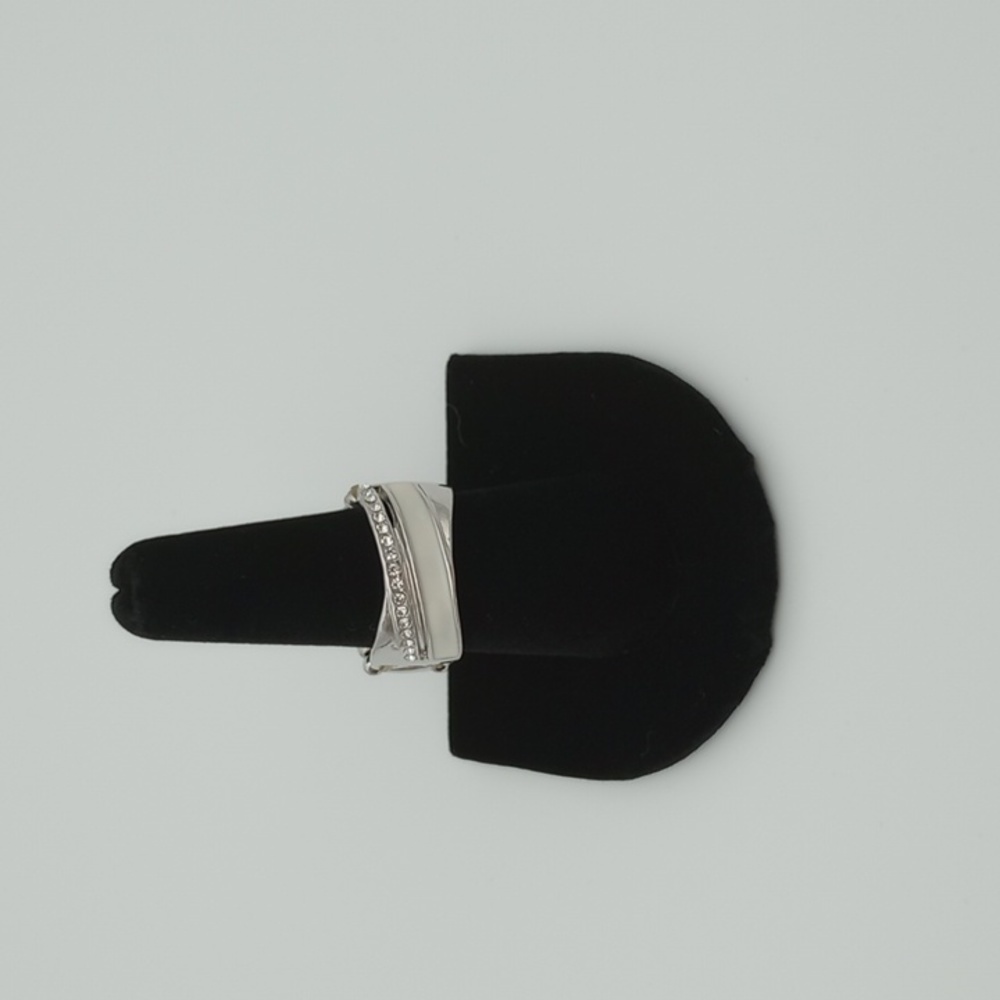 Paparazzi White Ring